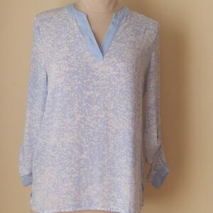 Kenneth Cole Select Dresse Top blue/White‎ size Small.